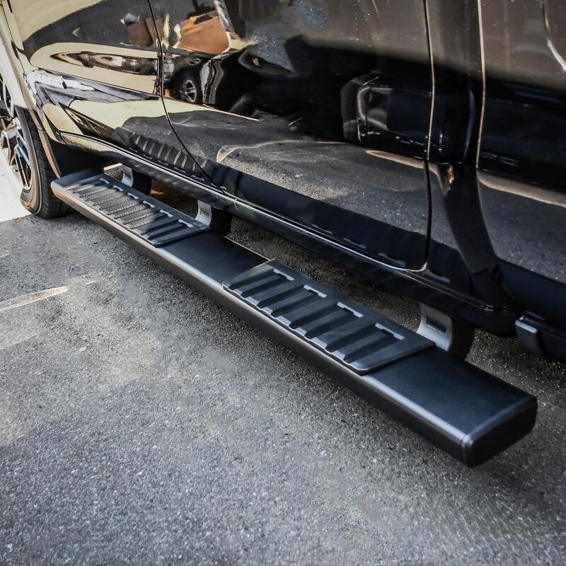 WES Nerf Bars - R7 - Westin 19-22 Chevrolet Silverado 1500 DC (Excl. 2019 LD/Limited) R7 Nerf Step Bars - Black