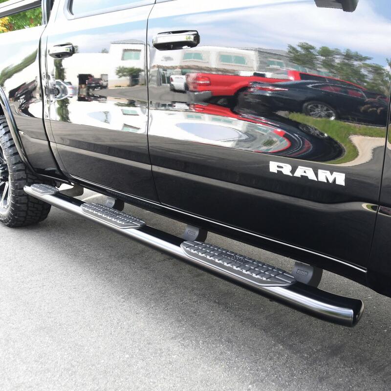 WES Nerf Bars - PRO TRAXX 5 - Westin 19-22 RAM 1500 CC 5ft7in. Bed (Excl. Classic) PRO TRAXX 5 W2W Oval Nerf Step Bars - Black